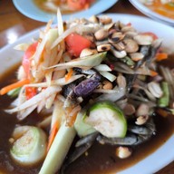 ปลาเผา-ส้มตำ