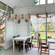 บรรยากาศ ปานขวัญแดรี่ฟาร์ม บ้านโป่ง