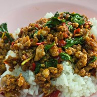 ครัวลุงเอกกะเพรานรกแตก