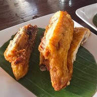 เฮือนเพ็ญ