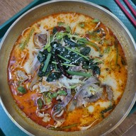 8 เซียนซุป หม่าล่าชั่งขีด เมืองชล