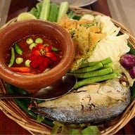 ครัวกลาง  ครัวกลาง