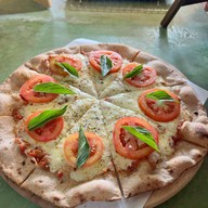 Baansumlee Pizza BaanSumlee Cafe