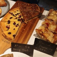 The Secret Garden บ่อยาง