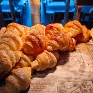 Zeta Cafe โรงแรมฮอลิเดย์อินน์ กรุงเทพฯ