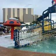 โรงแรมสุนีย์แกรนด์ อุบลราชธานี