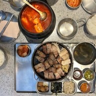 Hasul สยามเซ็นเตอร์ (Siam Center)