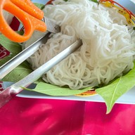 ขนมจีนเส้นสดแม่แอ๊ด
