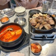 Hasul สยามเซ็นเตอร์ (Siam Center)