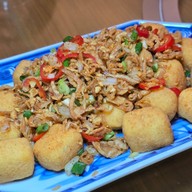 หงฝู คูซีน