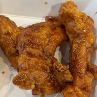Bonchon Korean Fried Chicken (บอนชอนไก่ทอดเกาหลี) สนามบินสุวรรณภูมิ