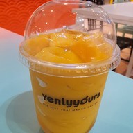 Yenly Yours เอ็มควอเทียร์