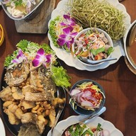 เมนูของร้าน Sarata Café and Bistro Sarata Café and Bistro