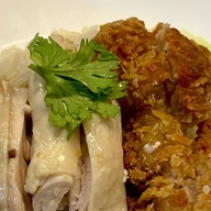 หมุยซุ้ง ข้าวมันไก่ ข้าวมันหมูกรอบ ก๋วยเตี๋ยวลูกชิ้นปลา มหิดล ศาลายา