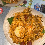 Charcoal seafood char koay teow