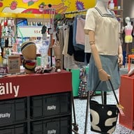 Rally Movement สาขา CentralWorld