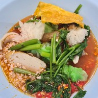 เมนูของร้าน ข้าวต้มปลารุ่งเรือง/ก๋วยเตี๋ยวปลารุ่งเรือง