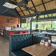 บรรยากาศ ซาบาห์ เน้นเนื้อ สิงห์บุรี