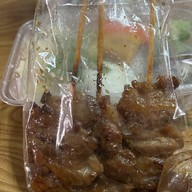 ไก่ปิ้งหมูกัญญา (ตึก SM Tower)