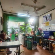 เปาะเปี๊ยะสดกงม่า & ก๋วยเตี๋ยวเป็ดเจ้าเก่า