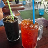 เมนูของร้าน ก๋วยเตี๋ยวไก่หน้าเมือง