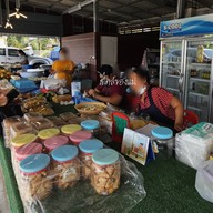 บรรยากาศ ประนอมข้าวเหนียวมะม่วง