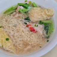 เมนูของร้าน ปู๊ตี่บะหมี่เกี๊ยว