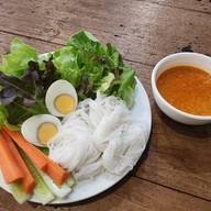 ขนมจีนสูตร 80 ปี  อาหารสุขภาพ สมูทตี้ Smoothie Coffee