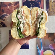 เมนูของร้าน CRUNCH Sourdough & Sandwich  - ครันช์ ซาวโดว์ & แซนด์วิช สะพานควาย