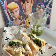 CRUNCH Sourdough & Sandwich  - ครันช์ ซาวโดว์ & แซนด์วิช สะพานควาย