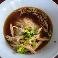 เมนูของร้าน ก๋วยเตี๋ยวไก่หน้าเมือง