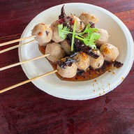 เมนูของร้าน ก๋วยเตี๋ยวไก่หน้าเมือง