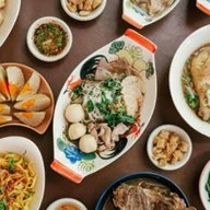 ก๋วยเตี๋ยวเรือตี๋น้อย