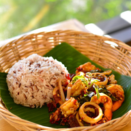 กะเพราอโยธยา สกลนคร สกลนคร