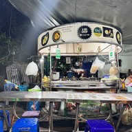 อาหร่อยชี้ป (A-ROI CHEAP) ตลาดพญาไม้ วงเวียนเล็ก