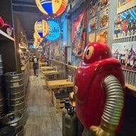 บรรยากาศ HERO izakaya