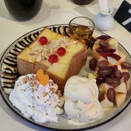 เมนูของร้าน Muguet de Cafe’&Art Space