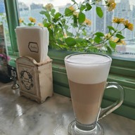 Audrey Cafe des Fleurs EmQuartier ชั้น 8 (ตึก Helix Quarter)