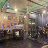 Q Bar by Qiu Sukhumvit 79