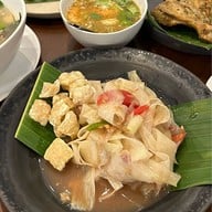 บ้านส้มตำ สาทร