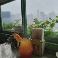Audrey Cafe des Fleurs EmQuartier ชั้น 8 (ตึก Helix Quarter)
