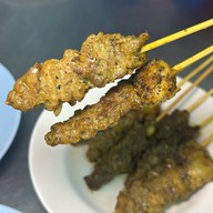 เมนูของร้าน ก๋วยเตี๋ยววัดดงมูลเหล็ก พ.ศ.2497 สาขา The Spheres