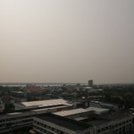 Ploy Palace Hotel