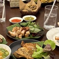 บ้านส้มตำ สาทร