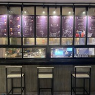 Q Bar by Qiu Sukhumvit 79