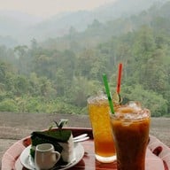 ไร่ชาลุงเดช