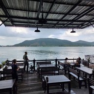 บรรยากาศ คาเฟ่ เดอ ซี นครนอก