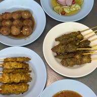 ก๋วยเตี๋ยววัดดงมูลเหล็ก พ.ศ.2497 สาขา The Spheres