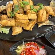 เมนูของร้าน ต้นกินปู อ่างศิลา