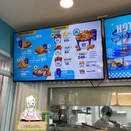 HOT STAR Large Fried Chicken Thailand - Asiatique The Riverfront